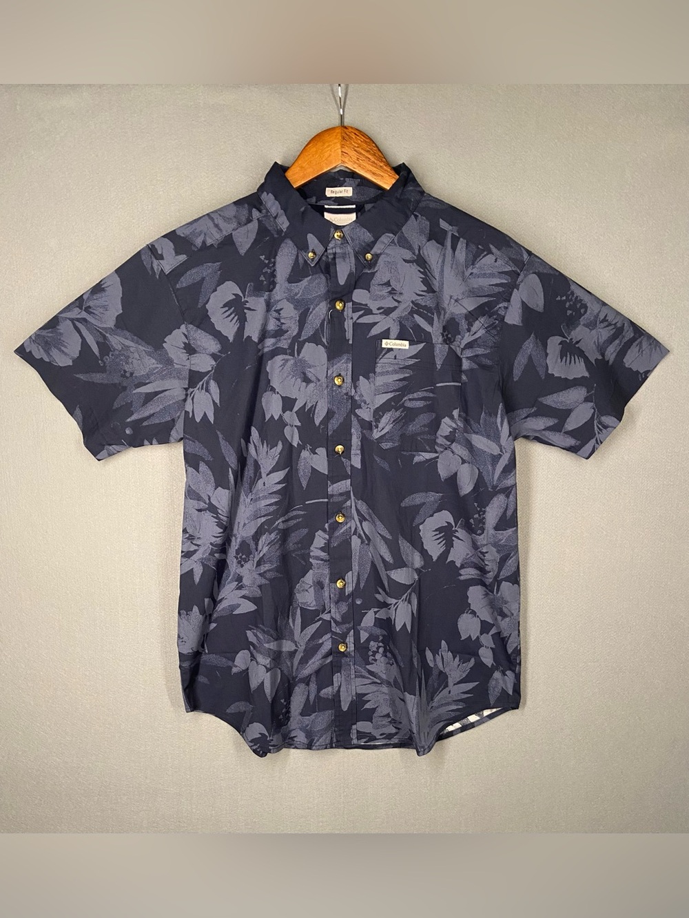 Columbia Navy and Gray Short-Sleeve Jungle Button-Down Shirt